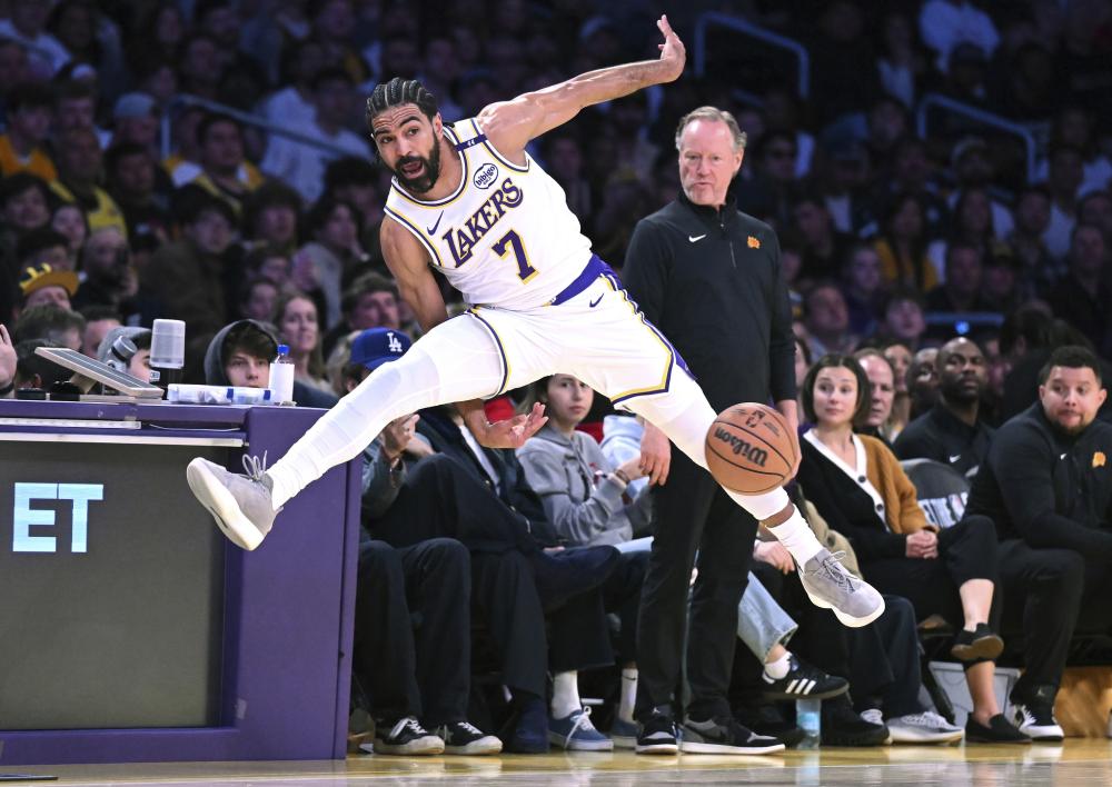 他能够在荣 他能够在荣