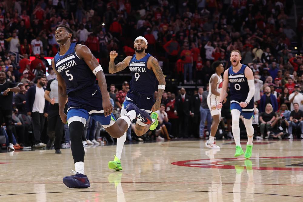 斯特拉斯堡主帅：巴黎是欧冠大热门，他们是目前.